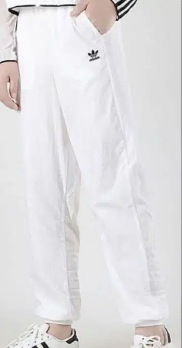 빅 로고 트랙 팬츠 [LRGLOGO TRACK PANTS] 아디다스