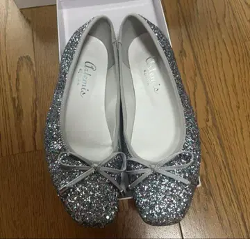 즉시 구매 가능 DIANA 23.5cm 글리터 발레 슈즈