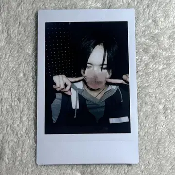 세이브포인트 유키 폴라로이드
