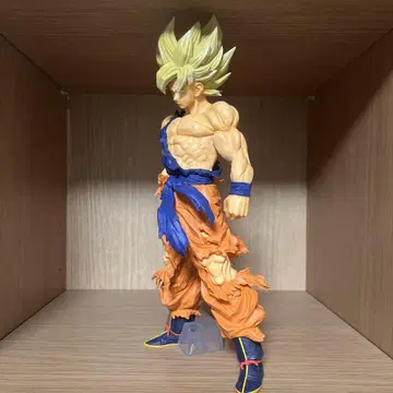 제일복권 드래곤볼Z 슈퍼 사이어인 손오공 피규어 C상 박스 있음