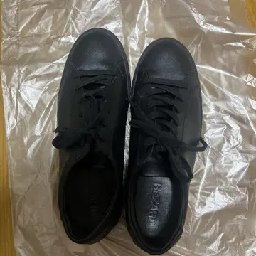 ReZARD 블랙 스니커즈