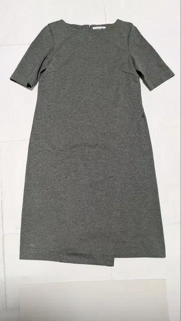 LACOSTE 반팔 무릎 기장 원피스 34 그레이