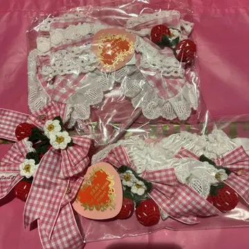 BABY 흔들흔들 딸기 머리띠 리본 클립 소매 고정 핑크