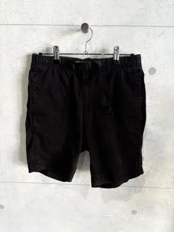 그라미치 블랙 숏팬츠 S 사이즈