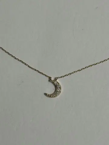 ete K10 다이아몬드 초승달 목걸이