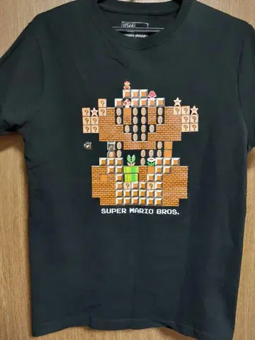 미사용(세탁만) 슈퍼 마리오 브라더스 티셔츠 8bit 레트로 패턴 M