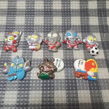[ 레어 ] 울트라맨 쫘악 붙어요 1. (총 8종류)