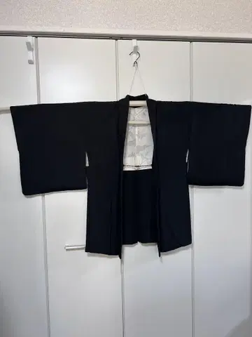 상복용 겉옷 오리 패턴 블랙