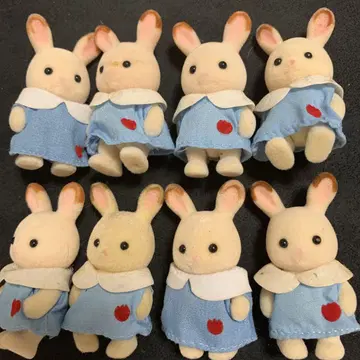 실바니안 패밀리 크렘 유치원복 8체 묶음 판매