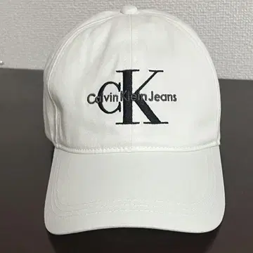 Calvin Klein Jeans 화이트 캡
