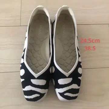VIVAIA 화이트 타이거 플랫슈즈 24.5cm 38.5