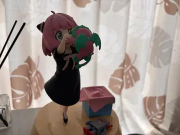 아냐 피규어 고양이 귀 블랙 드레스