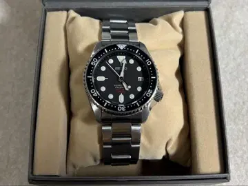 SEIKO 다이버 200m 퍼페추얼 캘린더 8F35-00A0