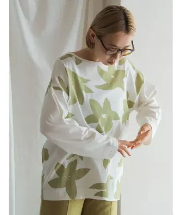 필데페르 페이퍼 릴리 PT 론TEE