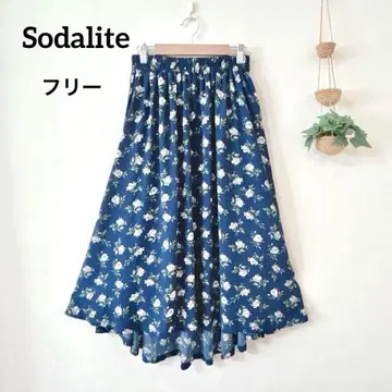 소다라이트 네이비 플라워 프린트 롱 플레어 스커트 올 패턴