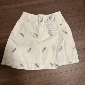 화이트 로고 프린트 스커트 L
