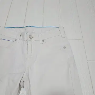 화이트 스키니 데님