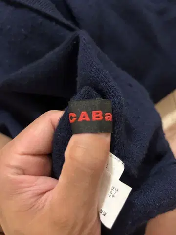 CABaN 네이비 스웨터 L 사이즈