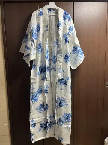 유카타 [ 파랑 x 흰 꽃무늬 ] 조리