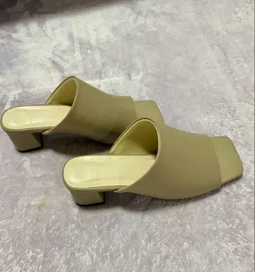 여성용 샌들 뮬