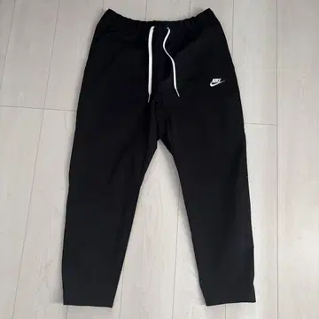 NIKE 클럽 남성용 우븐 테이퍼드 레그 팬츠 정가 8800엔