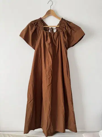 브라운 롱 원피스 반팔