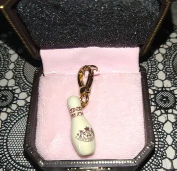 JUICY COUTURE 볼링 핀 모양 참