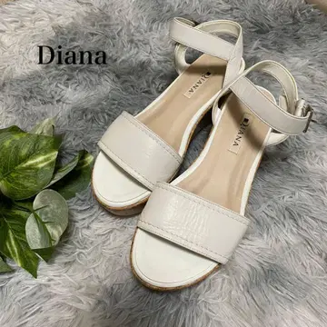 Diana 다이애나 화이트 가죽 스트랩 샌들 24.5
