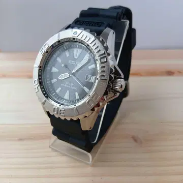 SEIKO 솔라 다이버즈 200m