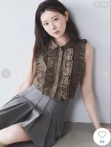 스나이델 슬리브리스 크롭 프릴 셔츠