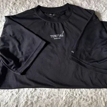 BAKUNE T셔츠 블랙