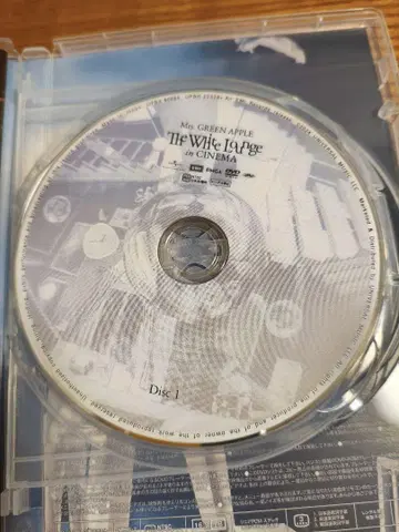Mrs. GREEN APPLE The White Large in DVD