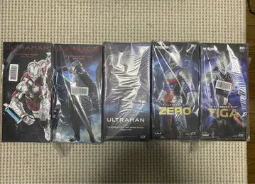 threezero 울트라맨 슈트 4체 + weapon set 미개봉