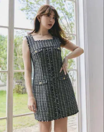 Her lip to May Tweed Mini Dress