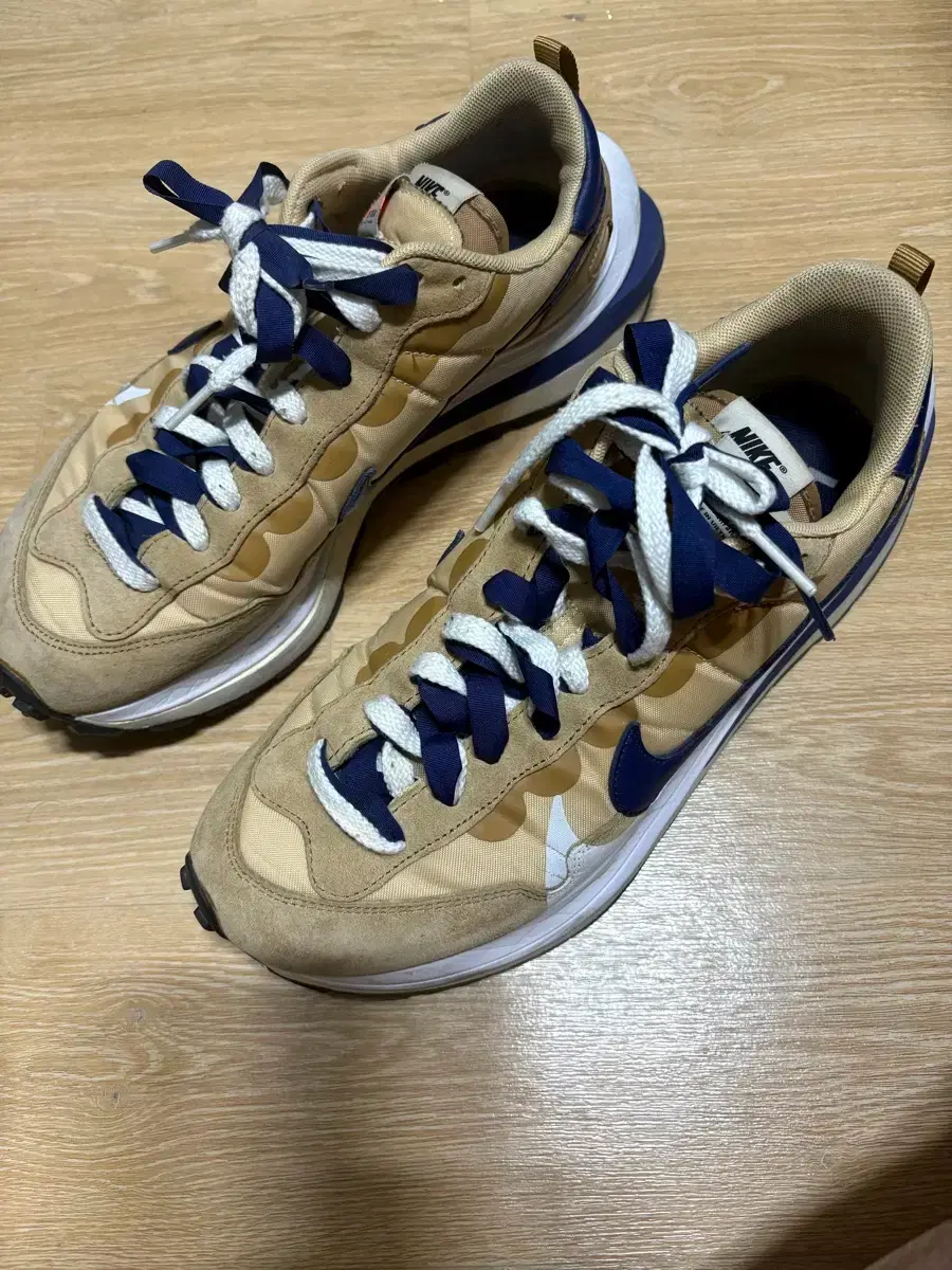 (Authentic) Nike Sacai 270