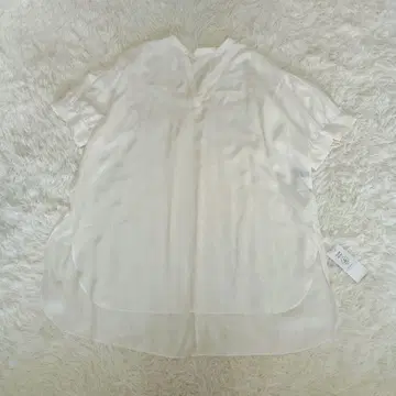 미사용 새상품 택 포함 언타이틀 스키퍼 롱 기장 블라우스 빅 사이즈 50