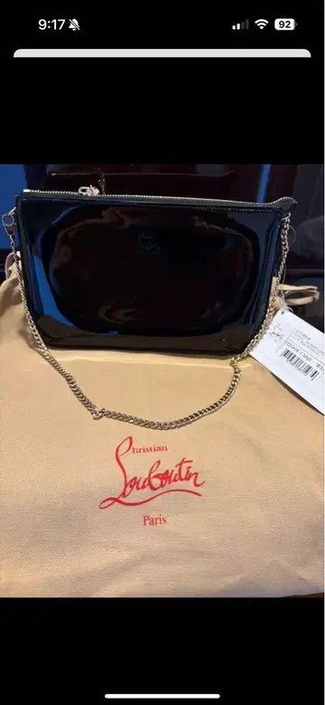 Christian Louboutin 블랙 클러치백! 사용하기 쉬워요!