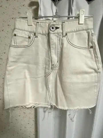 로데오크라운즈 레어 데님 미니 스커트