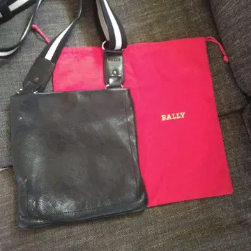 BALLY 숄더백