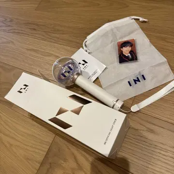 INI 응원봉