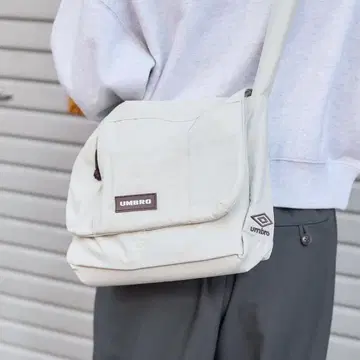 [새상품급] UMBRO x FREAK'S STORE 숄더 스퀘어 백