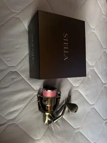 STELLA 2500HG 스피닝 릴
