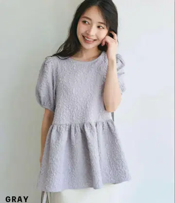 [새상품] basement online 퍼프 슬리브 자카드 블라우스