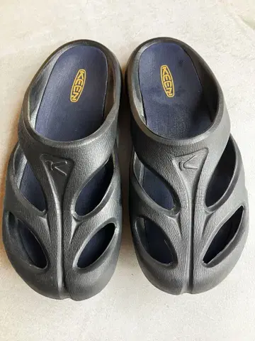 KEEN 샨티 블랙