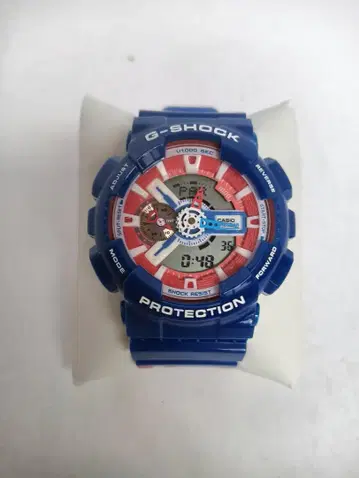 G-SHOCK 파랑/빨간색 디지털 시계