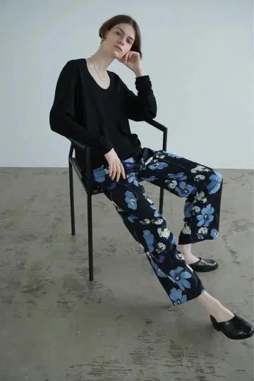 CLANE MULTICOLORED FLOWER WIDE PANTS