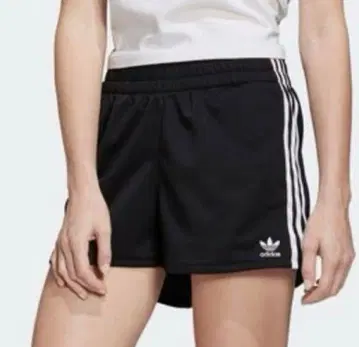 adidas originals 쓰리 스트라이프 숏팬츠 사이즈 S