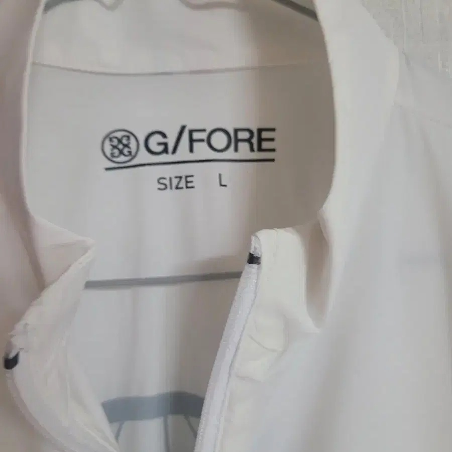 新作入荷韓国G/FOREジーフォアレディースウインドブレーカーsizeSホワイト G/FORE | 지포어 G/fore Women's Windbreaker L New on Bunjang