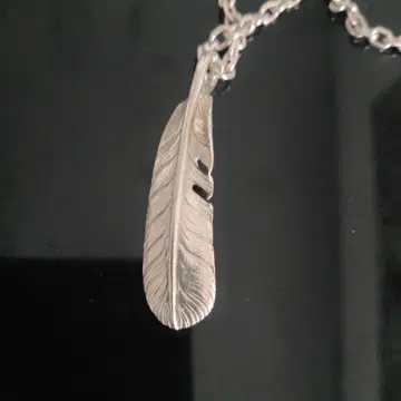 애리조나 프리덤 페더 목걸이