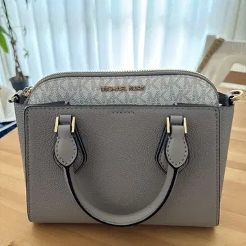 MICHAEL KORS 그레이 숄더백